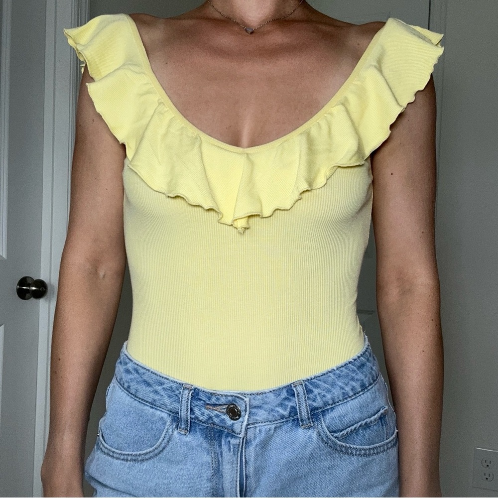 Bodysuit yellow colour wilfred size XS
